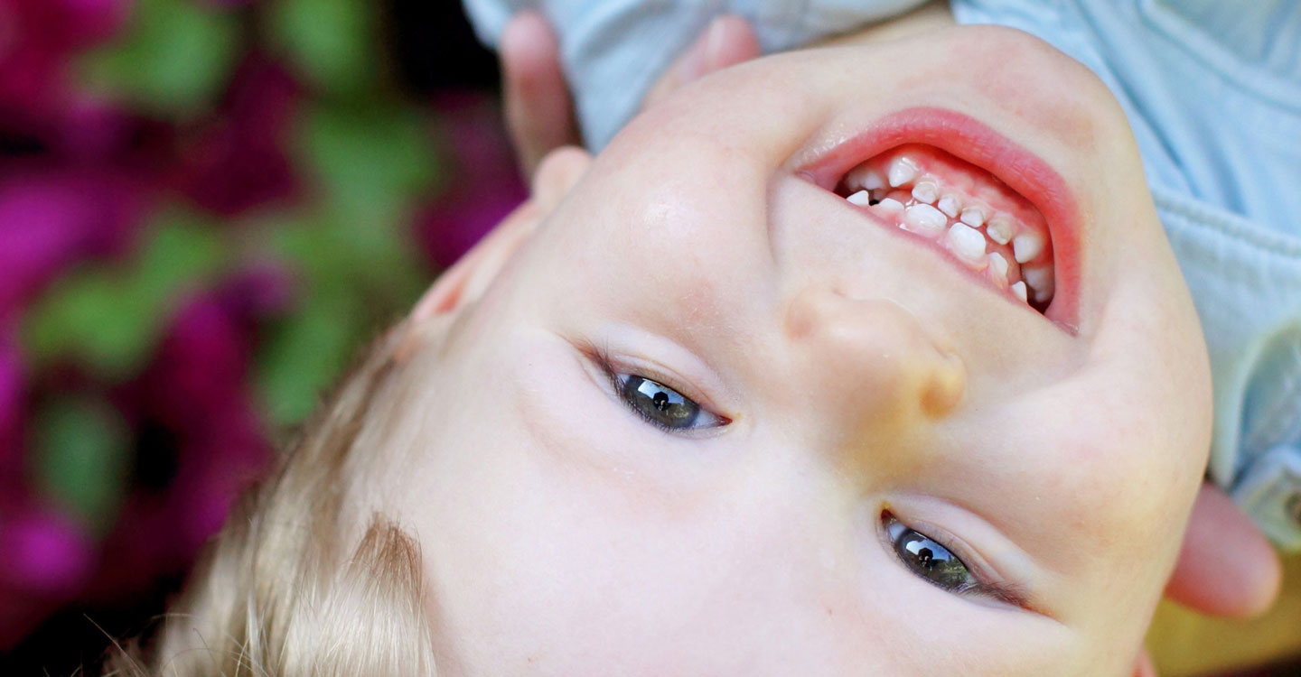 A smiling child.